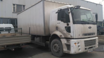 Форд Карго промтоварный фургон со сдвижной крышей