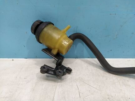 Бачок гур Hyundai Grand Starex H1