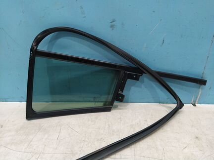 Стекло двери задней левой Kia Sportage 3 SL