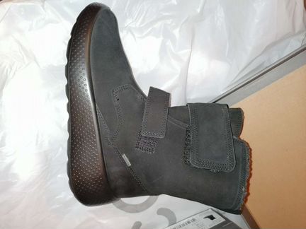 Зимние новые сапоги ecco