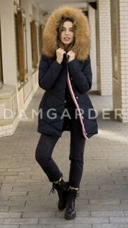 Пуховик короткий женский приталенный с мехом