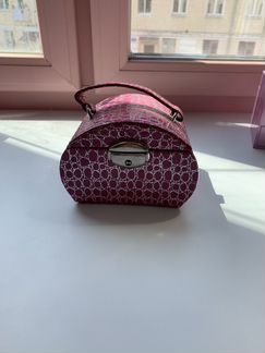 Шкатулка для украшений