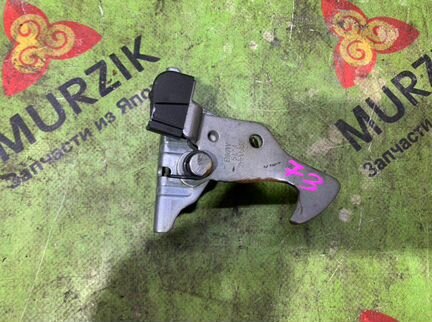 Замок капота Bmw X1 E84 N46B20BD 2.0L 2012