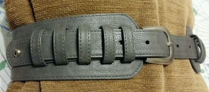 Широкий серый ремень (кушак)