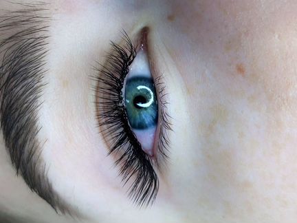 Наращивание ресниц