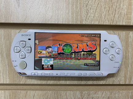 Sony PSP 3008 белая 64Gb, новогодний комплект