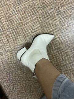 Полусапожки белые