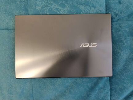Ноутбук Asus ZenBook UM425I Ryzen 4700 16 Гб новый