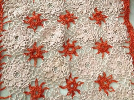 Салфетки вязаные крючком в одном стиле