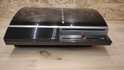 Sony PS3 80gb в идеале, на пломбе