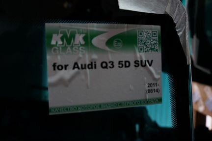Лобовое стекло Audi Q3
